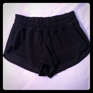 sz 2 -hotty hot rare design- good condition